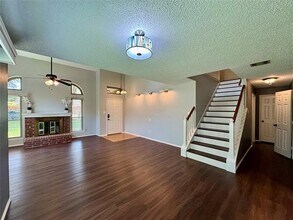 5922 Hillside Ln in Garland, TX - Building Photo - Building Photo