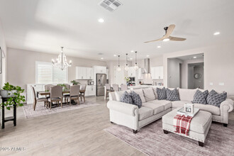 16371 W Madison St in Goodyear, AZ - Building Photo - Building Photo