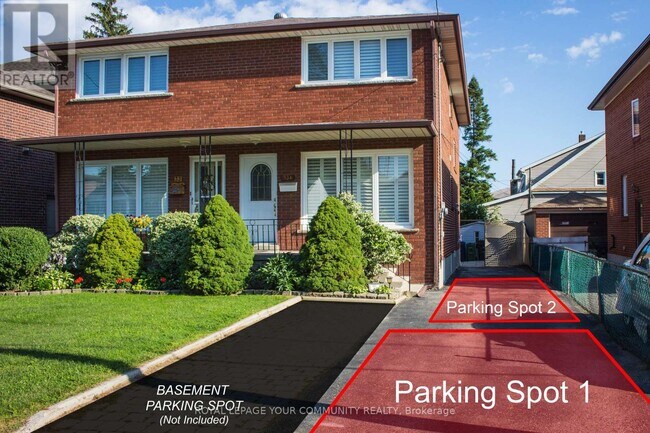 33A Alcan Ave in Toronto, ON - Building Photo - Building Photo