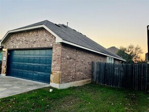 1208 Rainbow Parke Dr in Round Rock, TX - Building Photo - Building Photo
