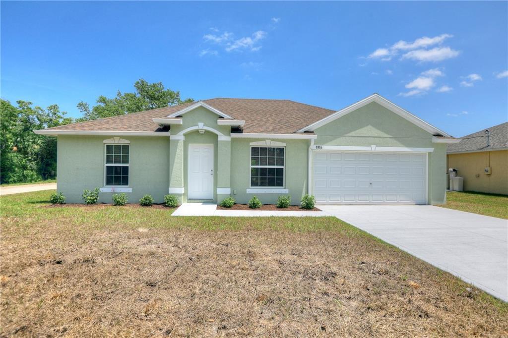 8886 98th Ct in Vero Beach, FL - Building Photo