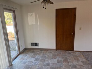 2843 NE Purcell Blvd in Bend, OR - Building Photo - Building Photo