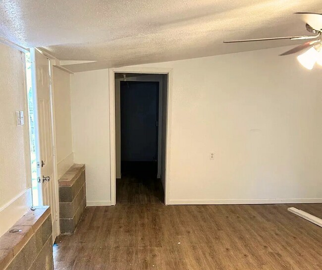 3702 Avenue R in Lubbock, TX - Building Photo - Building Photo