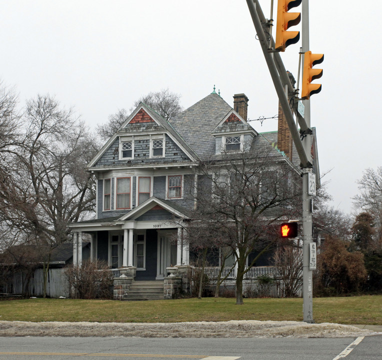 1031 E Jefferson Blvd in South Bend, IN - Building Photo