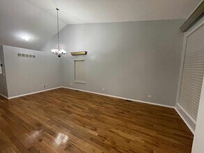 76 Canterbury Trail in Romeoville, IL - Building Photo - Building Photo