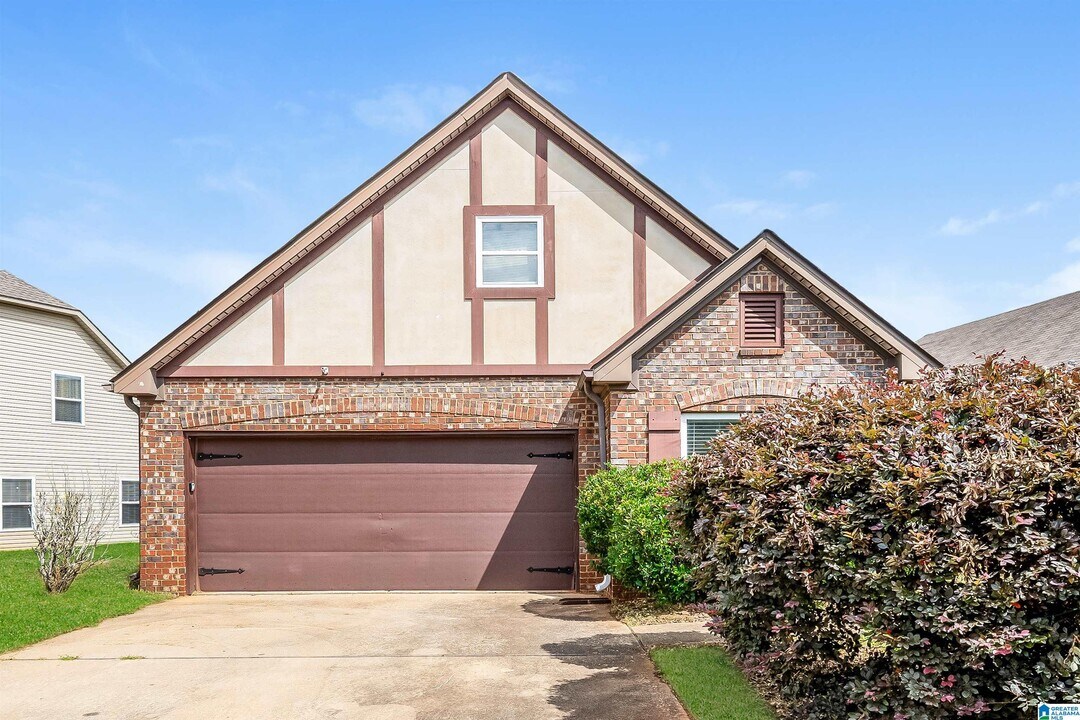 4563 Rosser Loop Dr in Bessemer, AL - Building Photo