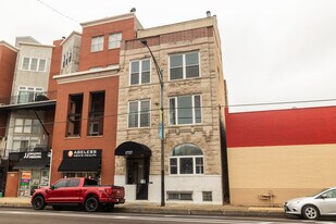 1727 N Clybourn Ave in Chicago, IL - Building Photo