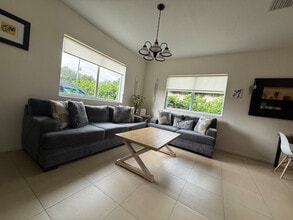 311 NW 95th St in Miami, FL - Building Photo - Building Photo