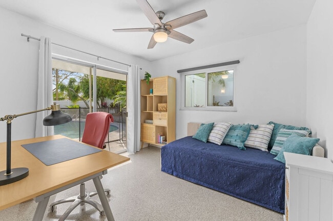 1536 Brookside Blvd in Largo, FL - Building Photo - Building Photo