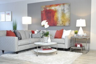 Goldelm at 414 Flats