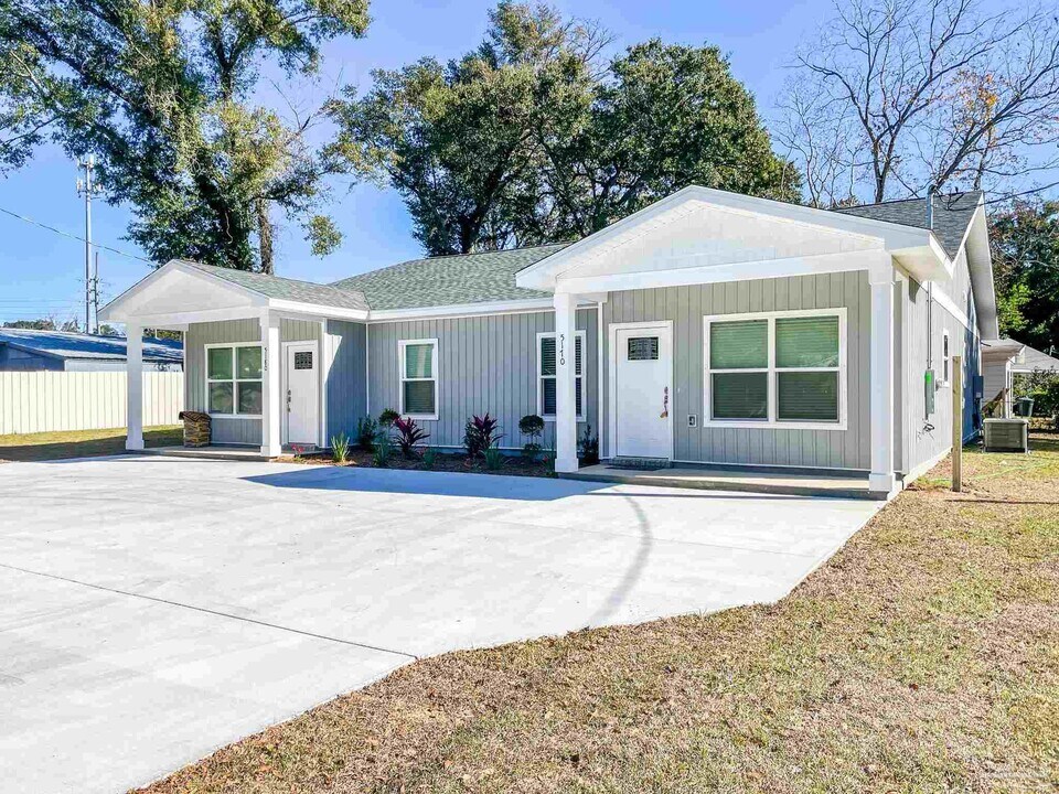 5170 Burlington Ave in Pensacola, FL - Building Photo