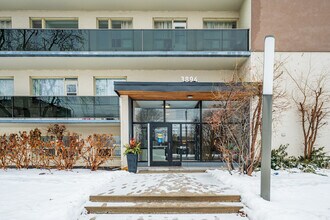 3894 Bathurst St in Toronto, ON - Building Photo - Building Photo