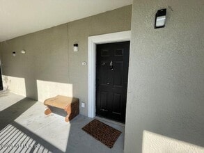 1300 Riverplace Blvd in Jacksonville, FL - Building Photo - Building Photo