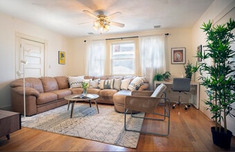 18 Magnolia Sq, Unit The Magnolia Apartment in Boston, MA - Building Photo - Building Photo