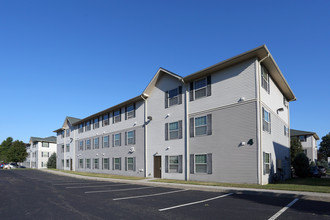 Park Place Collegiate Housing in Fredonia, NY - Foto de edificio - Building Photo