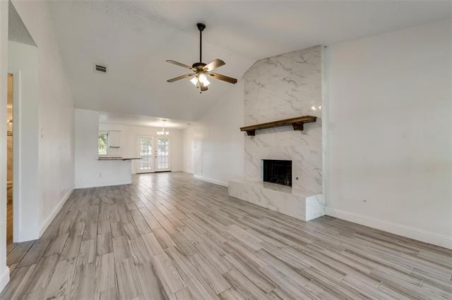 319 Southerland Ave in Mesquite, TX - Building Photo - Building Photo