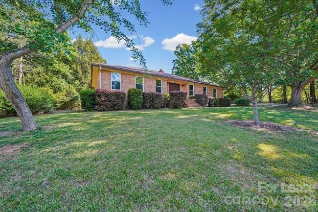 16301 Capps Rd in Charlotte, NC - Building Photo - Building Photo