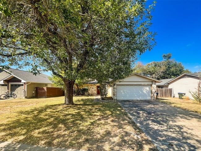 11320 Bristle Oak Trail in Austin, TX - Building Photo - Building Photo