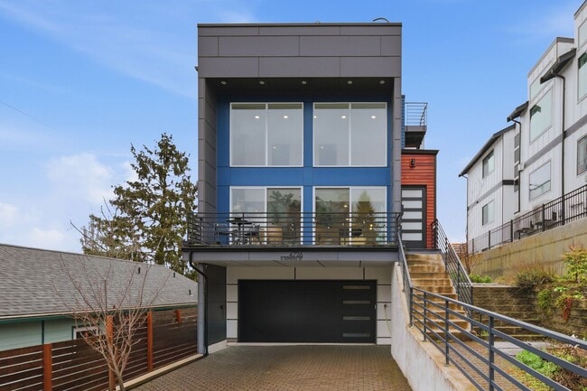 property at 4726 S Juneau St