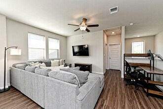 7803 Norah Dr in Austin, TX - Building Photo - Building Photo