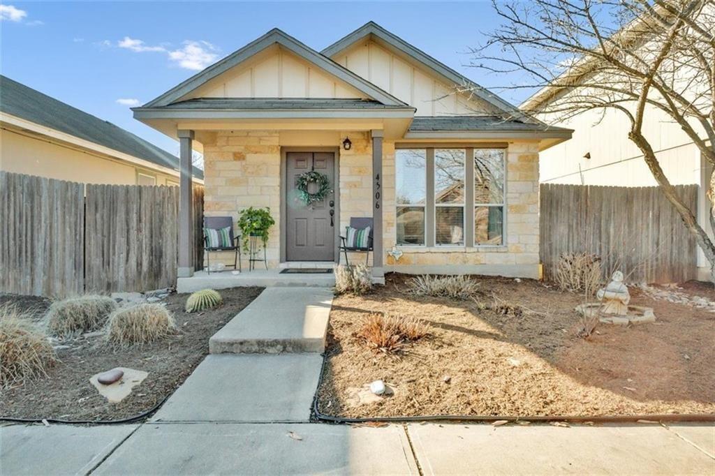 4506 Best Way in Austin, TX - Foto de edificio