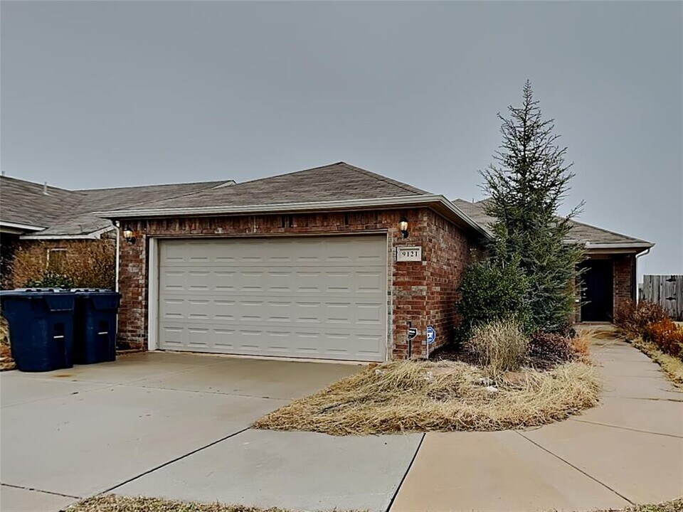 9121 SW 56th St in Oklahoma City, OK - Building Photo