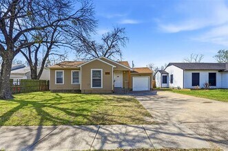 1010 Clarice St in Grand Prairie, TX - Building Photo - Building Photo
