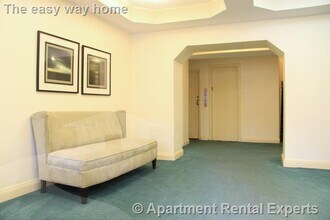 60 Brattle St, Unit #302 in Cambridge, MA - Building Photo - Building Photo