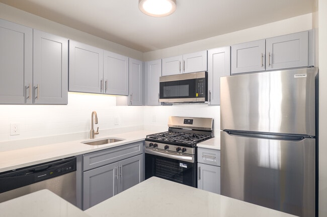 Yorkshire Village Senior 55+ in Lawrenceville, NJ - Foto de edificio - Interior Photo