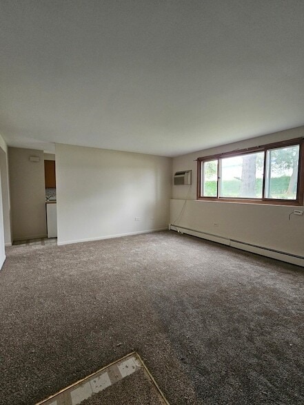 1335 Abbott Dr in Elgin, IL - Building Photo - Building Photo