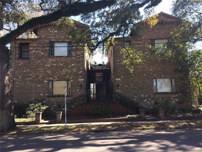 property at 401 St Francis St