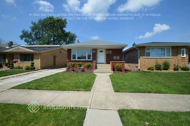 property at 9542 S Sacramento Ave