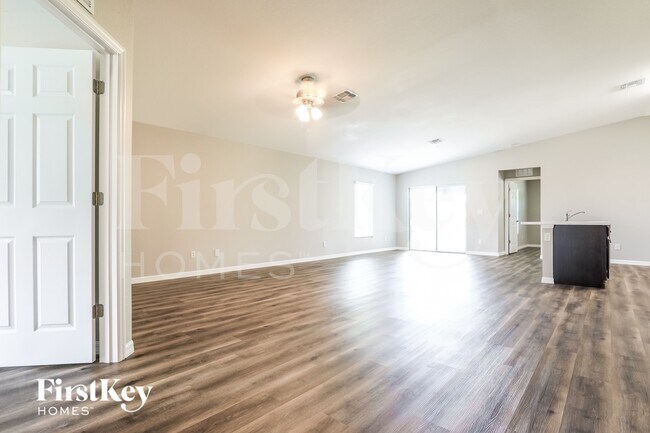 20431 Mt Prospect Ave in Port Charlotte, FL - Building Photo - Building Photo