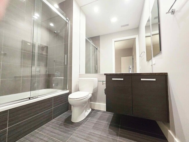 1100 W Adams St in Chicago, IL - Foto de edificio - Building Photo