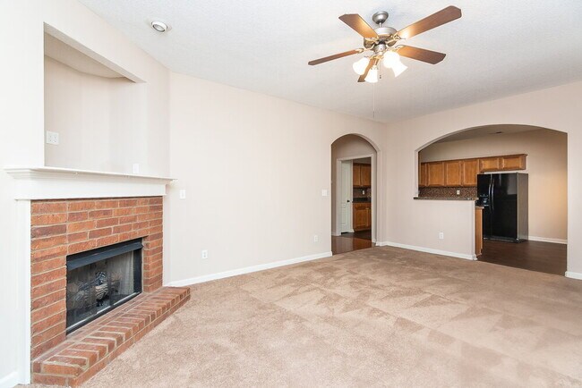 1506 Lawson Dr in Cordova, TN - Foto de edificio - Building Photo