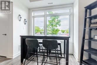 370C Red Maple Rd in Richmond Hill, ON - Building Photo - Building Photo