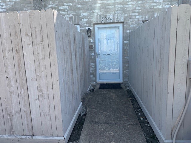 8085 El Mundo St in Houston, TX - Building Photo - Building Photo