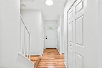 10600 Wakeman Dr in Fredericksburg, VA - Foto de edificio - Building Photo