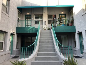 Ocean Park Apartments in Long Beach, CA - Building Photo - Building Photo