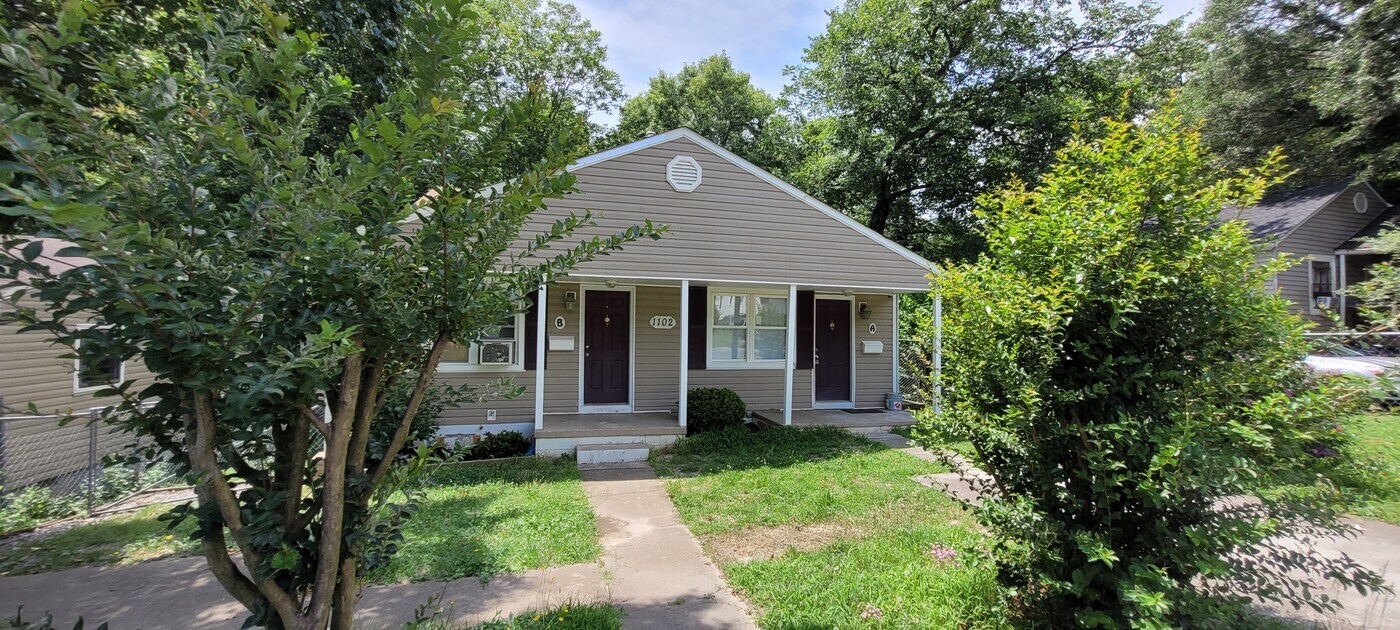 1102 Logan St, Unit A in Greensboro, NC - Building Photo