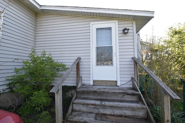 507 Lincolnway E in Mishawaka, IN - Building Photo - Building Photo