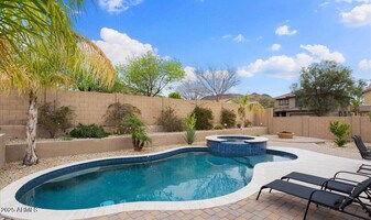 5412 W Fetlock Trail in Phoenix, AZ - Building Photo