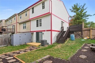 222 Parkwood Dr in Cranberry Township, PA - Building Photo - Building Photo