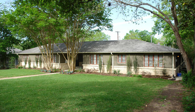 1600 Pease Rd in Austin, TX - Building Photo - Building Photo