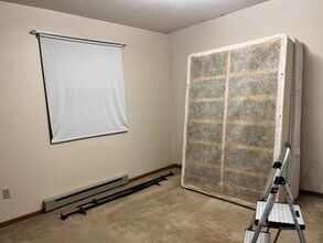 1613 Redwood Dr in Hudson, WI - Building Photo - Building Photo