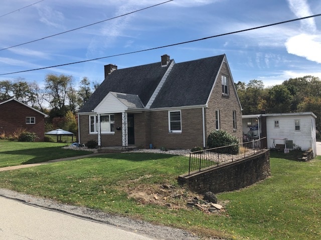 44 Pennsylvania Ave in Latrobe, PA - Building Photo - Building Photo
