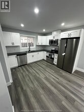 819 Frank Ave in Windsor, ON - Building Photo - Building Photo