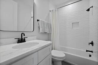 48 Aiken St in Charleston, SC - Building Photo - Building Photo