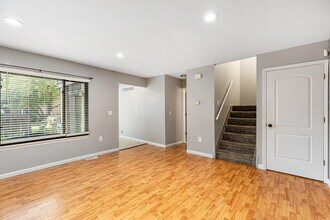 37331 Clubhouse Dr in Sterling Heights, MI - Building Photo - Building Photo