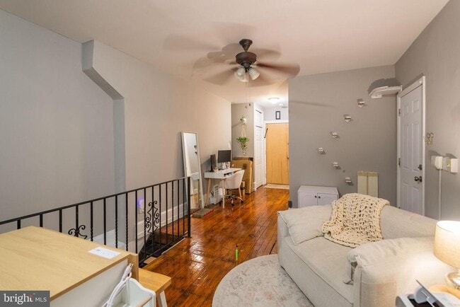 1919 Spring Garden St in Philadelphia, PA - Building Photo - Building Photo